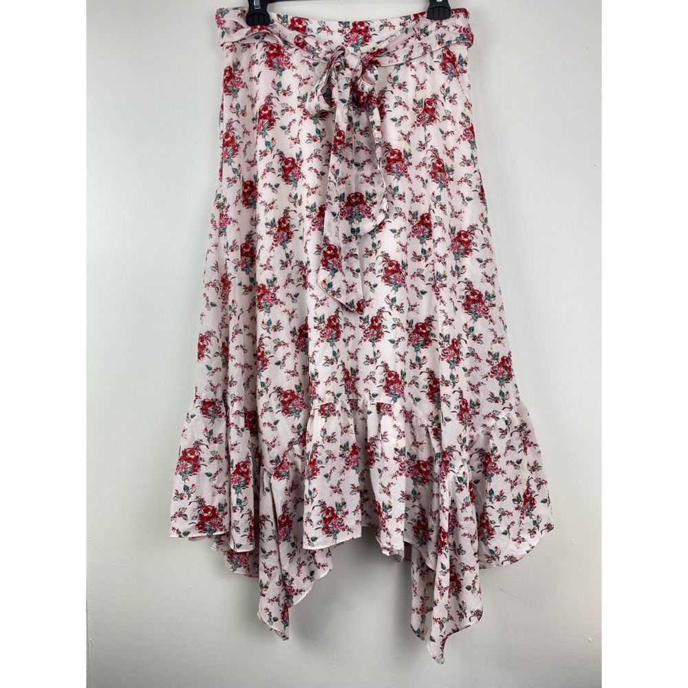 Chelsea & Violet size Medium Women’s White Red Floral Handkerchief Hem Skirt